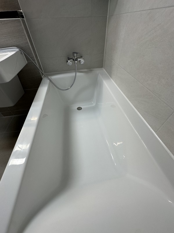 11982b1adb8518ab6aedb2d20fd7a1b7_1760410047_7033.jpg
